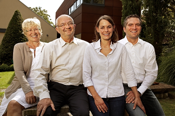 Diese Abbildung zeigt die Familie Wittmann vom Weingut Wittmann.