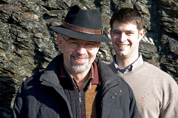 Das Foto zeigt Willi Schaefer und seinen Sohn Christoph Schaefer.