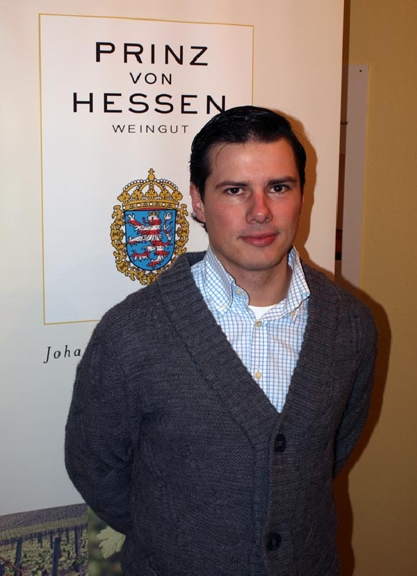 Das Foto zeigt Kellermeister Sascha Huber.