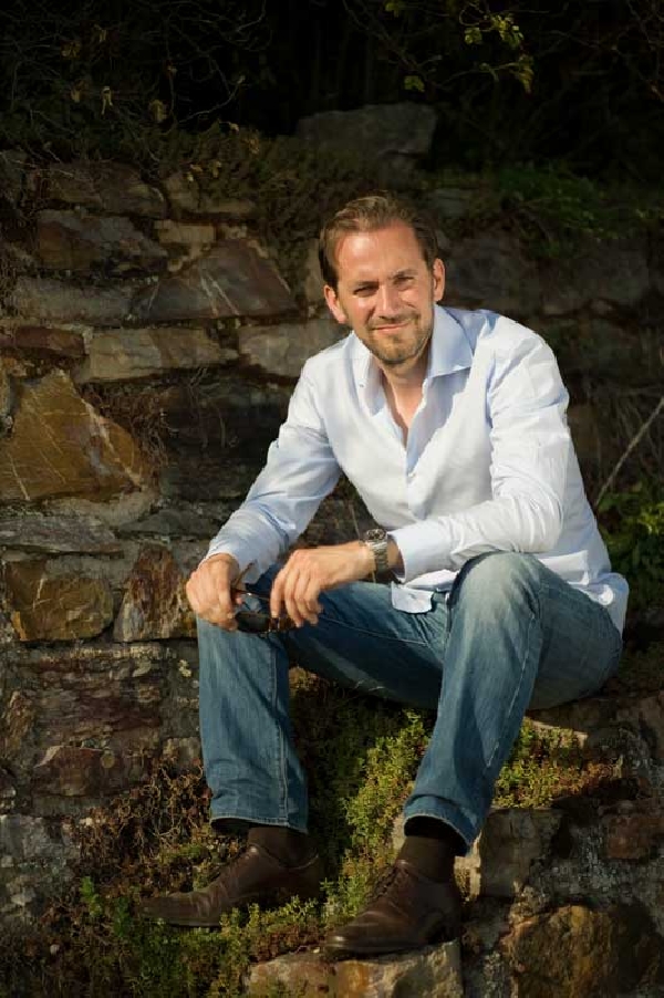 Das Foto zeigt Christian Ress, Geschäftsführer von Weingut Balthasar Ress.