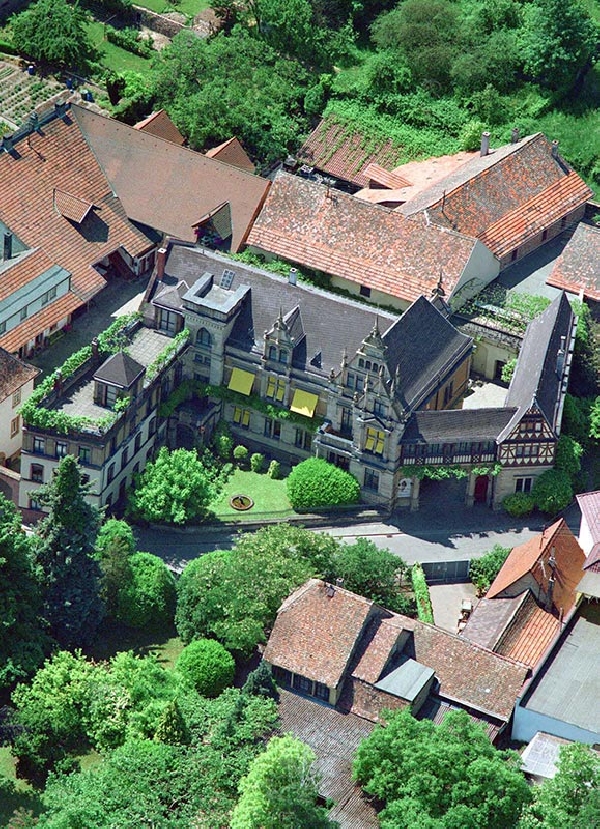 Das Foto zeigt das Weingut Müller-Catoir aus Haardt, Pfalz.